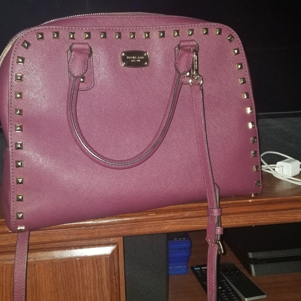 Michael kors handbag with matching wallet